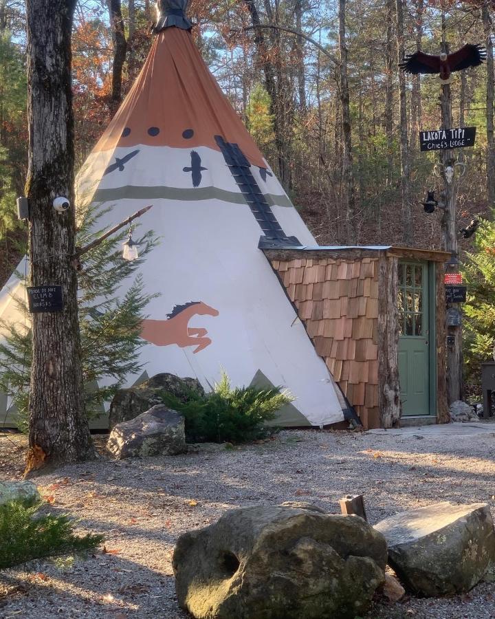 Bed and Breakfast Fox Pass Cabins Hot Springs Exterior foto