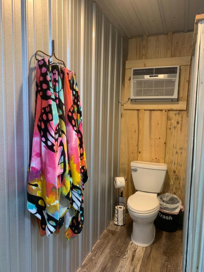 Bed and Breakfast Fox Pass Cabins Hot Springs Exterior foto