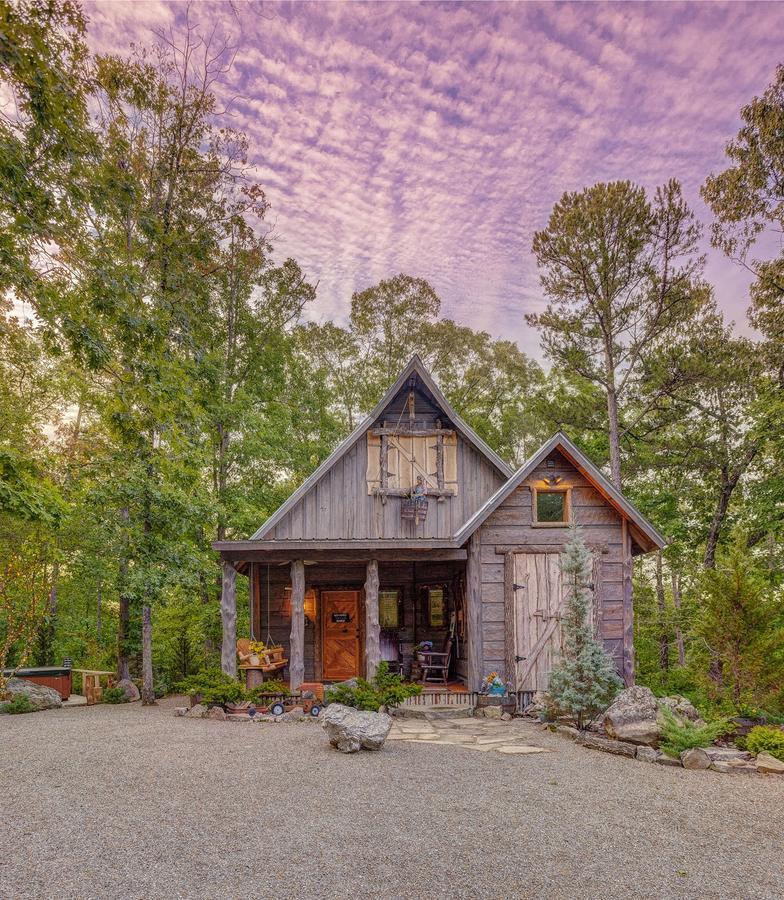 Bed and Breakfast Fox Pass Cabins Hot Springs Exterior foto