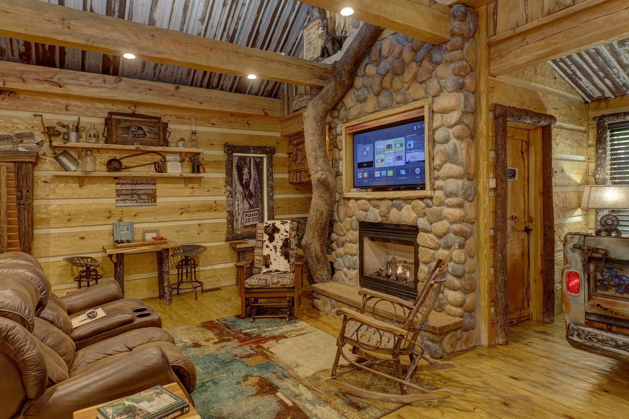 Bed and Breakfast Fox Pass Cabins Hot Springs Exterior foto